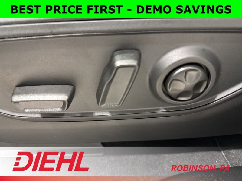 New 2025 Jeep Grand Cherokee L Limited w/ Luxury Tech Group II AWD/4WD image 23
