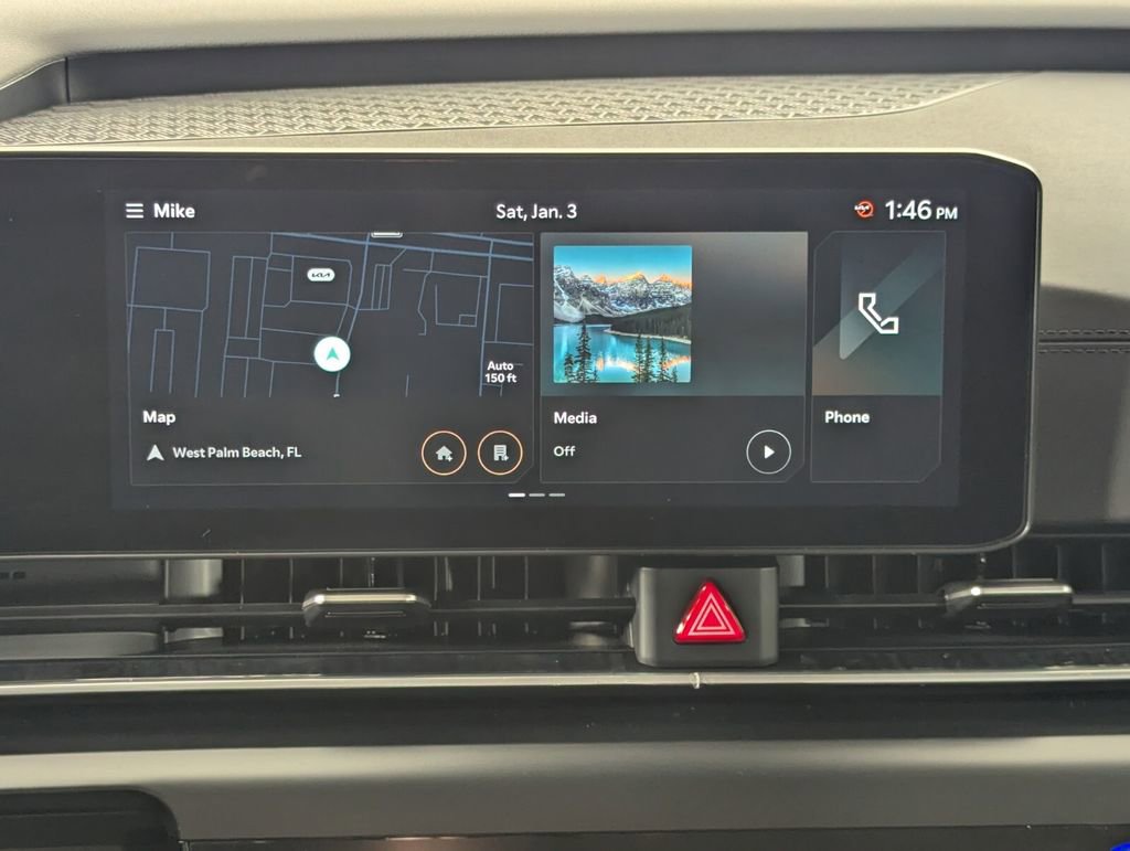 New 2026 Kia Carnival FWD image 18