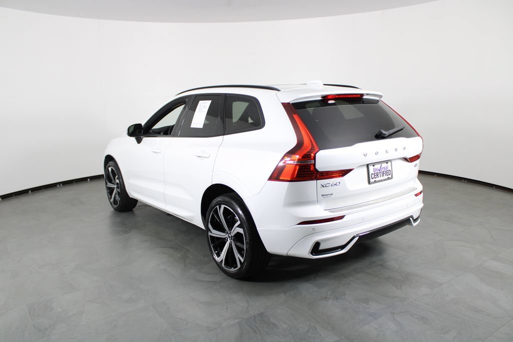 Used 2022 Volvo XC60 B5 R-Design w/ Protection Package Premier FWD image 14