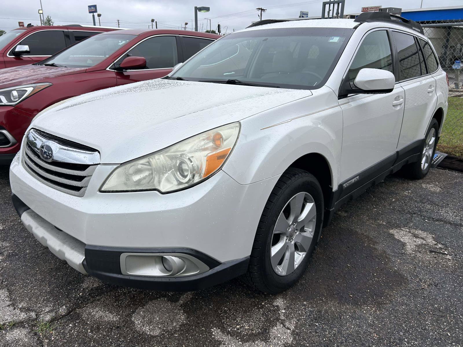 Used 2011 Subaru Outback 2.5i Limited AWD/4WD image 2