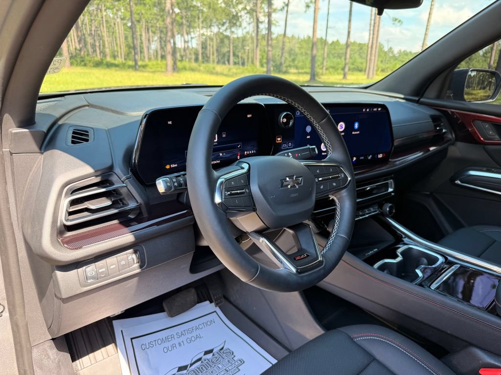 Used 2024 Chevrolet Traverse Z71 w/ LPO, Floor Liner Package AWD/4WD image 14