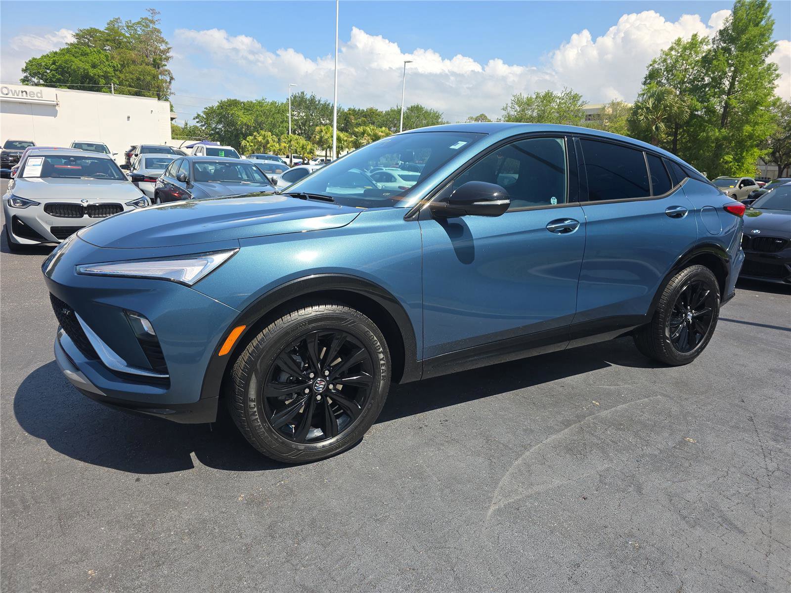 Used 2024 Buick Envista Sport Touring w/ Convenience II Package FWD image 8