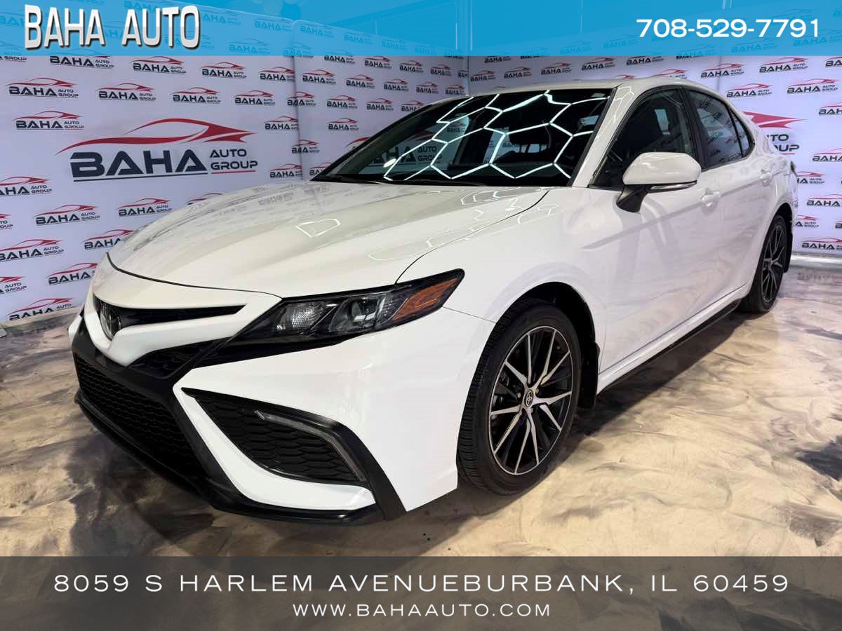 Used 2023 Toyota Camry SE FWD image 1