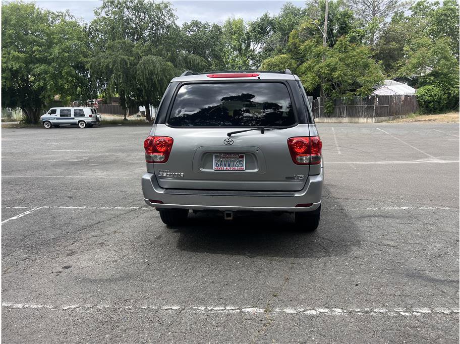 Used 2006 Toyota Sequoia SR5 RWD image 6