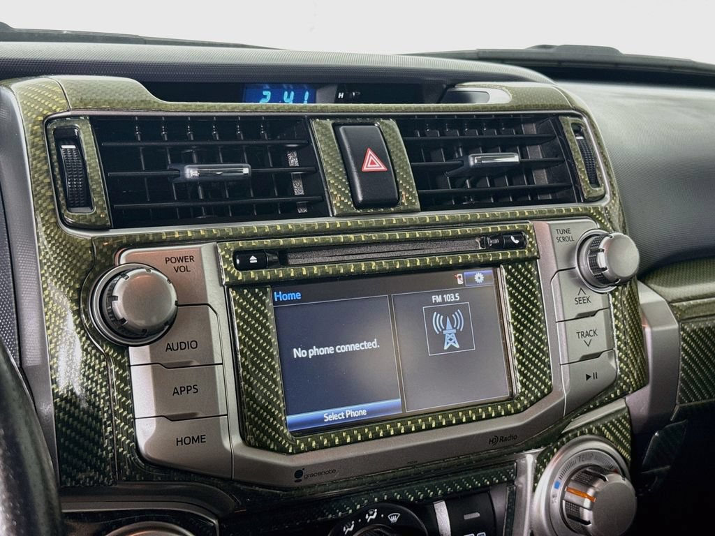 Used 2015 Toyota 4Runner SR5 AWD/4WD image 18
