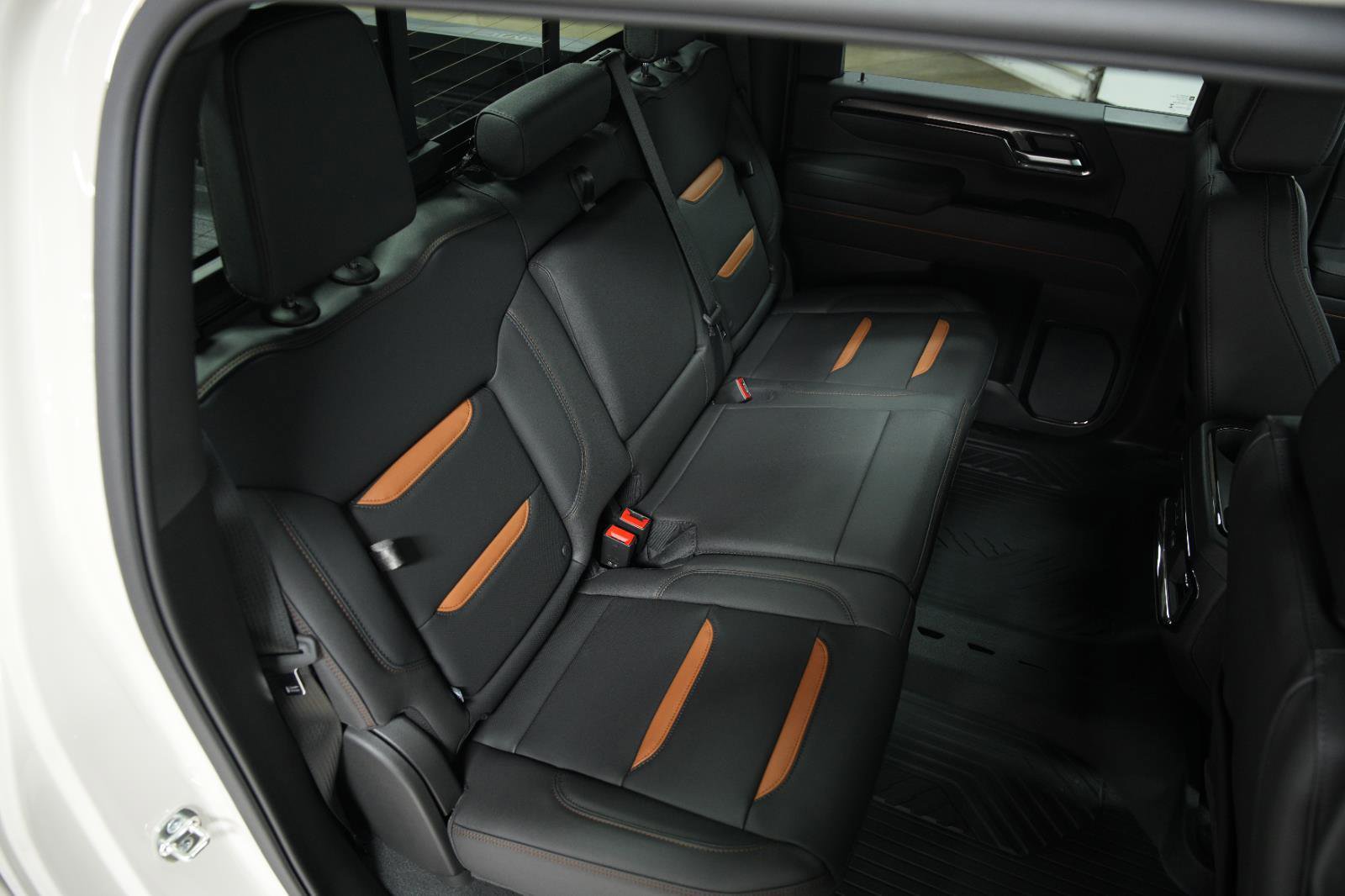 New 2026 GMC Sierra 2500 AT4 w/ AT4 Premium Plus Package image 14