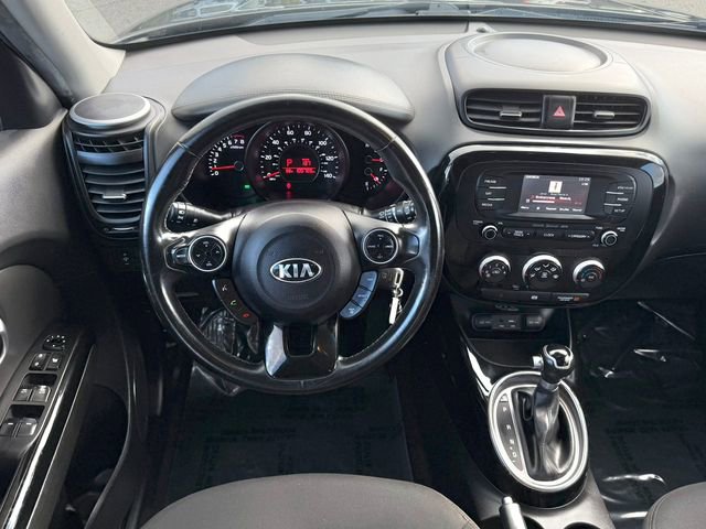 Used 2015 Kia Soul ! image 12