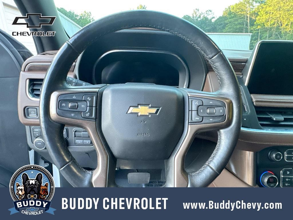 Used 2022 Chevrolet Suburban High Country w/ Premium Package AWD/4WD image 16