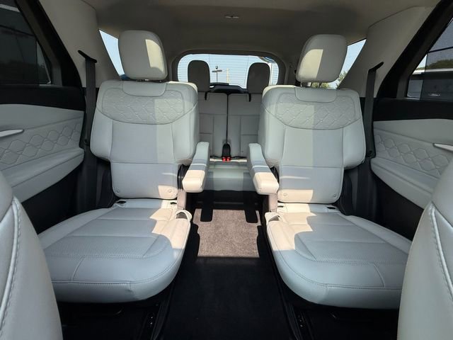 Used 2025 Ford Explorer Platinum w/ Ultimate Package image 40