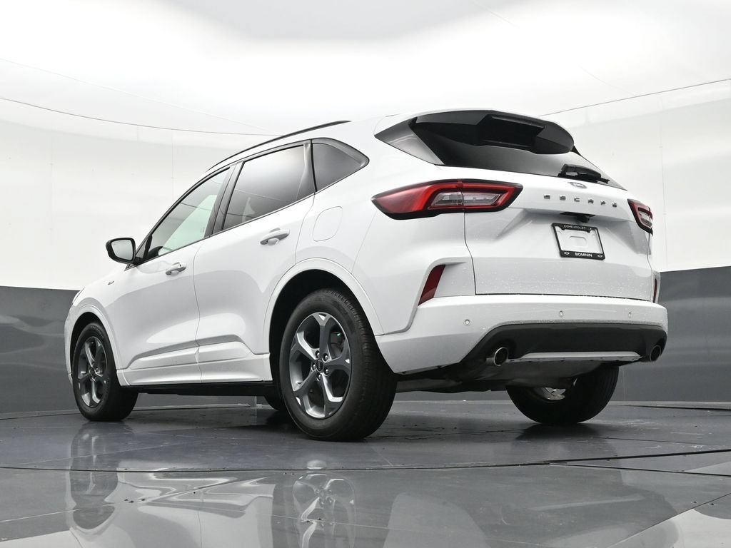 Used 2023 Ford Escape ST-Line w/ Tech Pack #1 FWD image 25