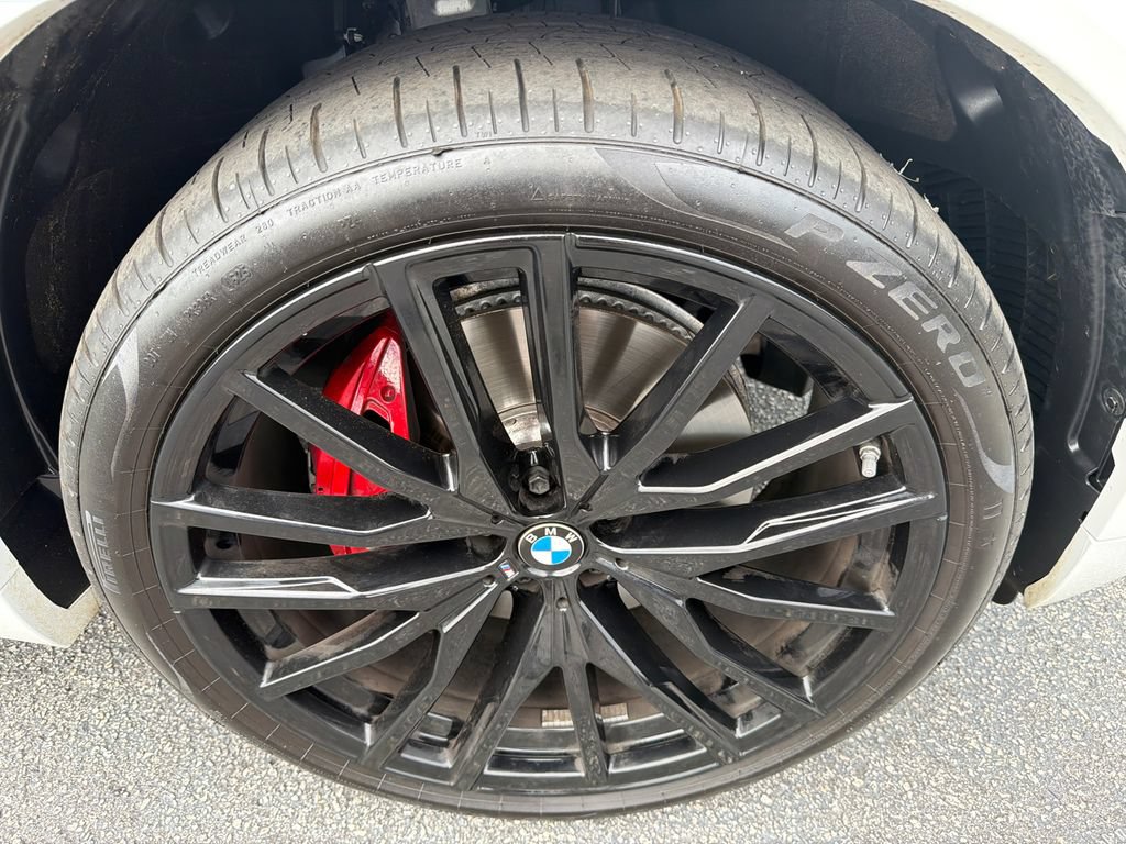 Used 2026 BMW X5 sDrive40i w/ M Sport Package RWD image 12