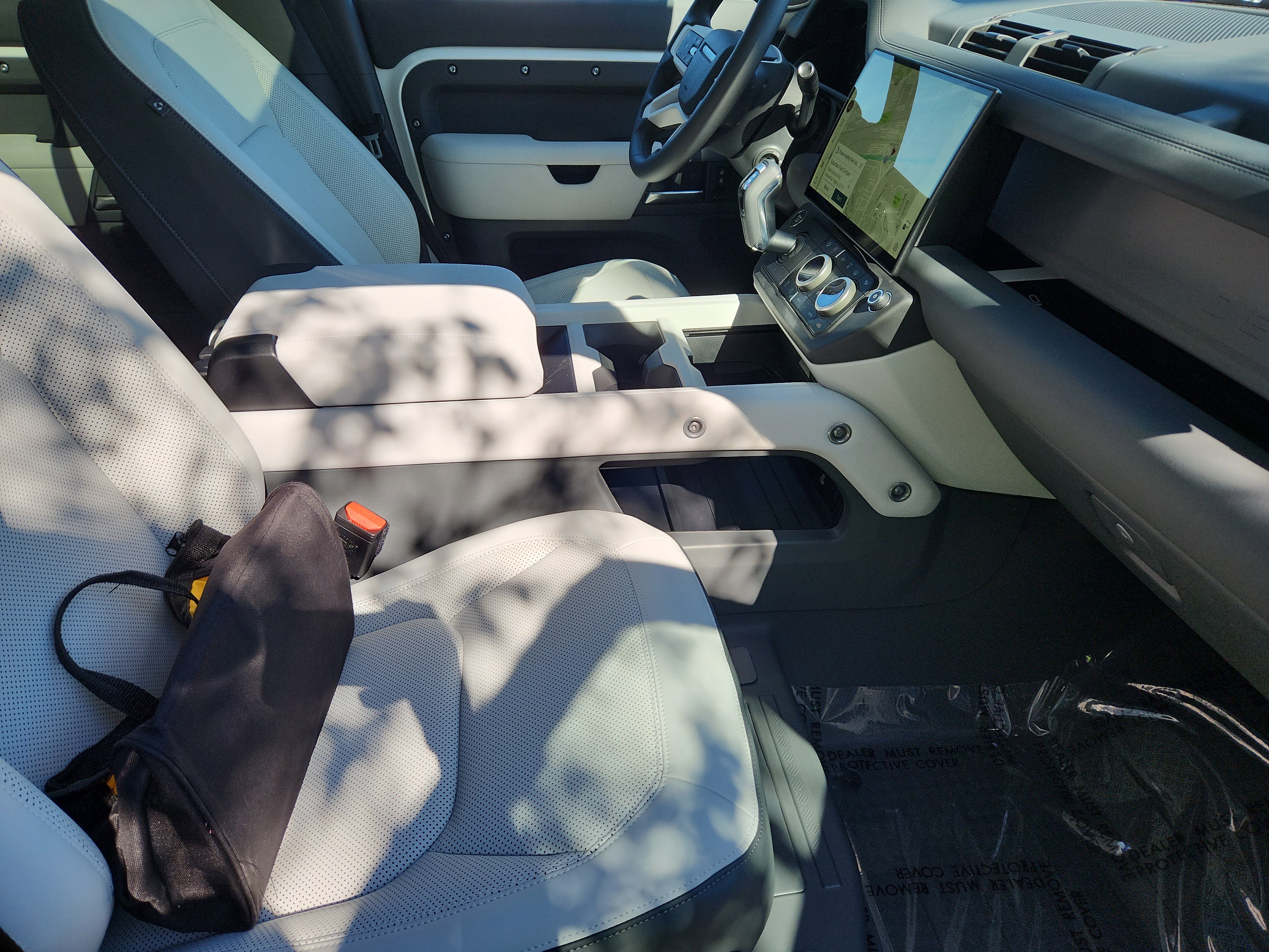 Used 2026 Land Rover Defender 110 S image 3