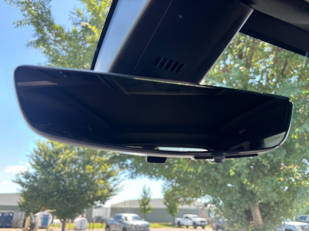 New 2026 Cadillac XT5 Sportv w/ LPO, Floor Liner Package AWD/4WD image 36