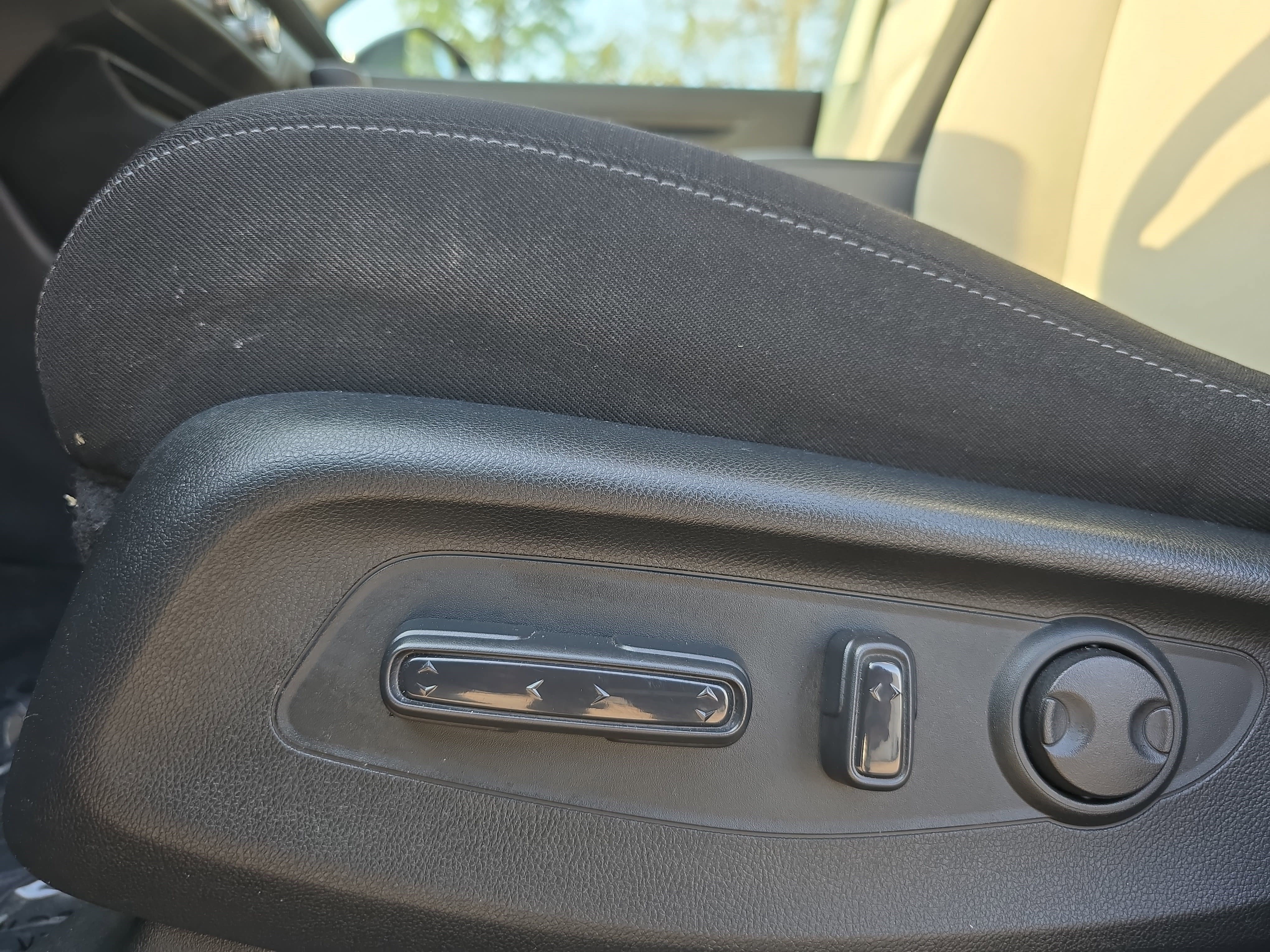 Used 2023 Honda CR-V EX image 29