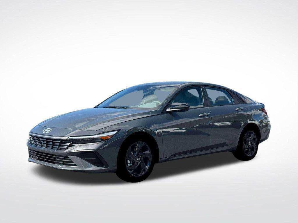New 2026 Hyundai Elantra Sport FWD image 2