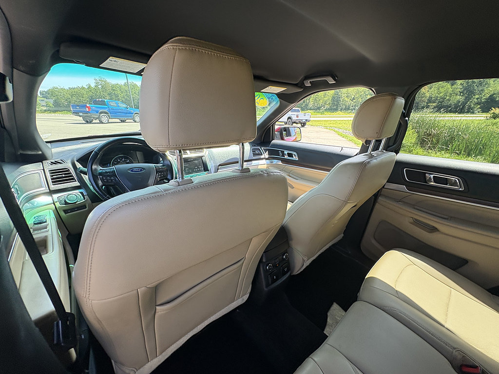 Used 2016 Ford Explorer Limited AWD/4WD image 18