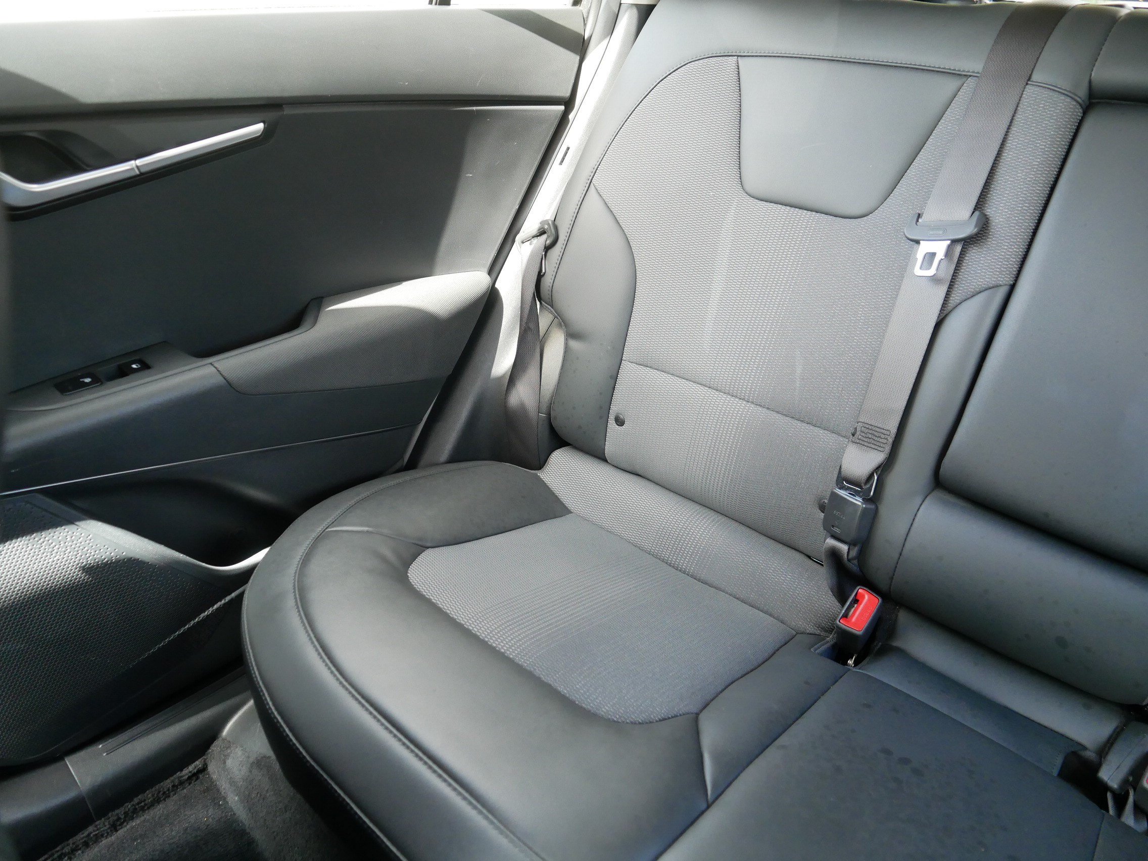 Used 2024 Kia Niro Wind w/ Wind Preserve Package FWD image 12