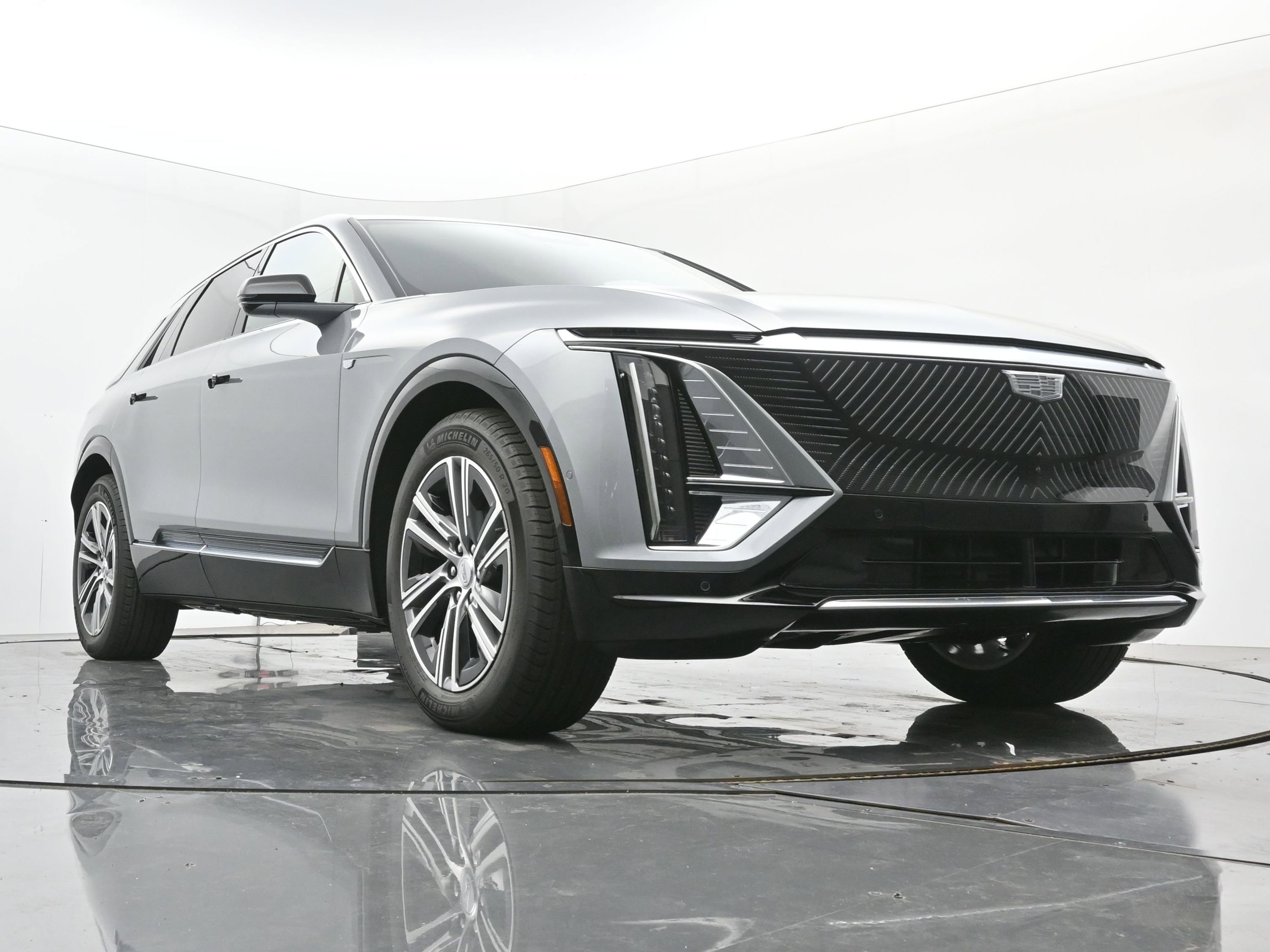 New 2025 Cadillac Lyriq Luxury image 22