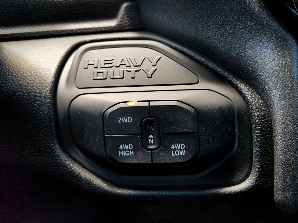 New 2025 RAM 3500 Tradesman image 28