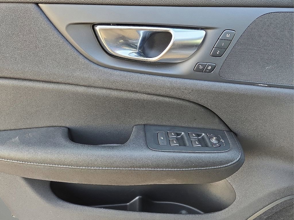 Certified 2024 Volvo S60 B5 Core image 21