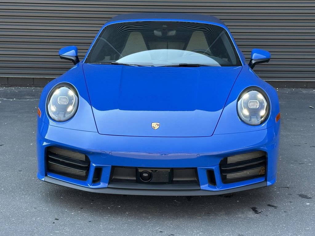 Used 2026 Porsche 911 Carrera image 8
