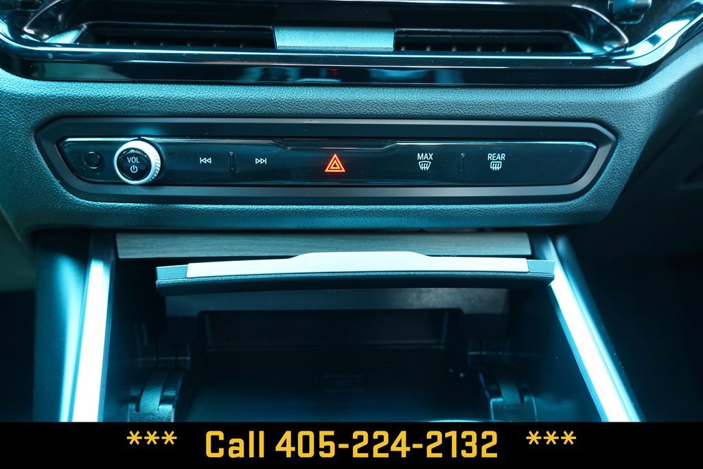 Used 2025 BMW 330i xDrive Sedan AWD/4WD image 38