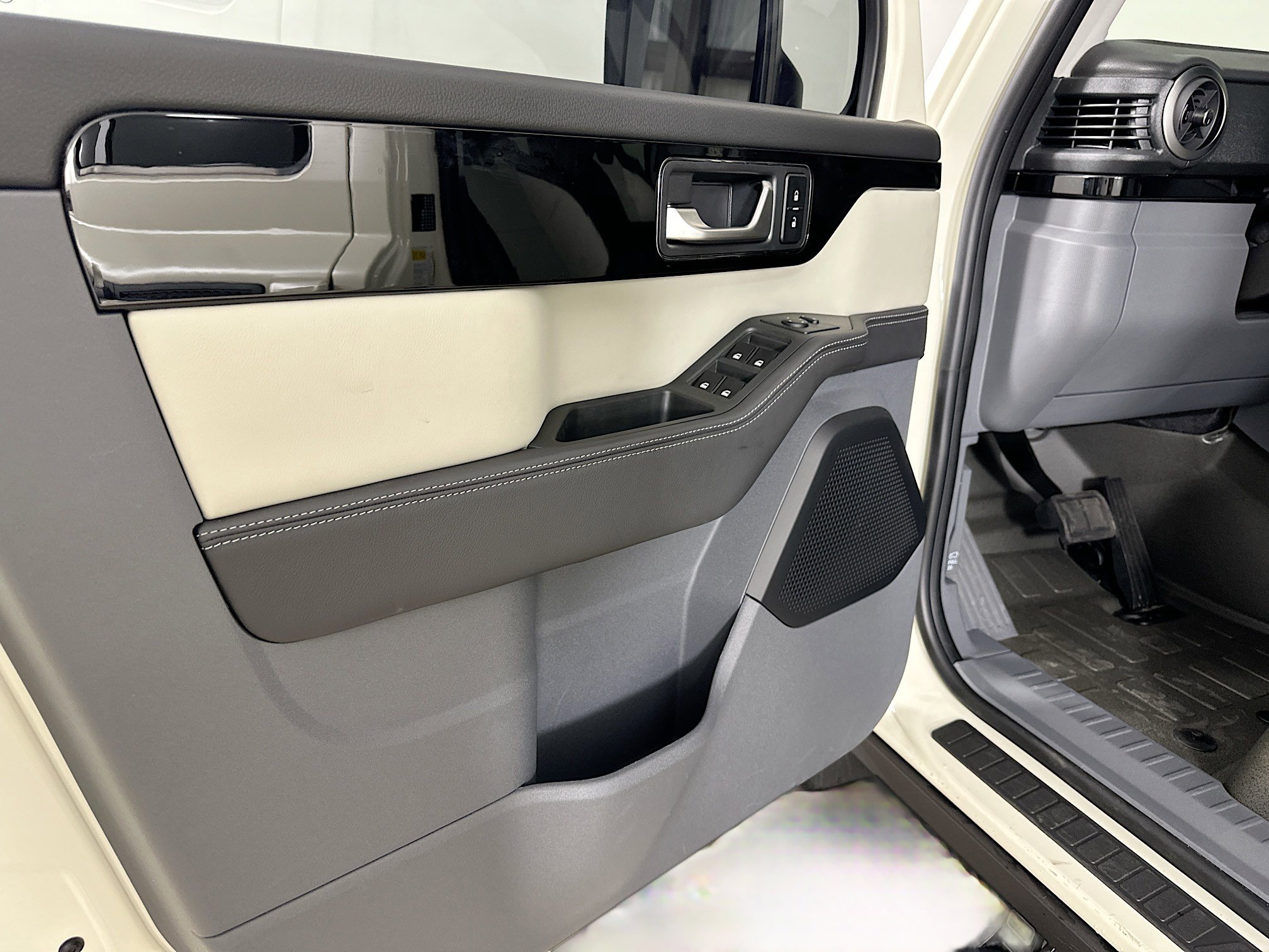 New 2025 INEOS Grenadier Trialmaster Edition image 17