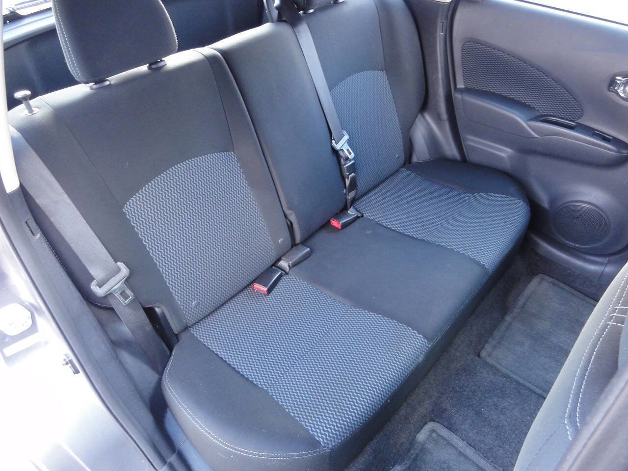 Used 2016 Nissan Versa Note SV image 21