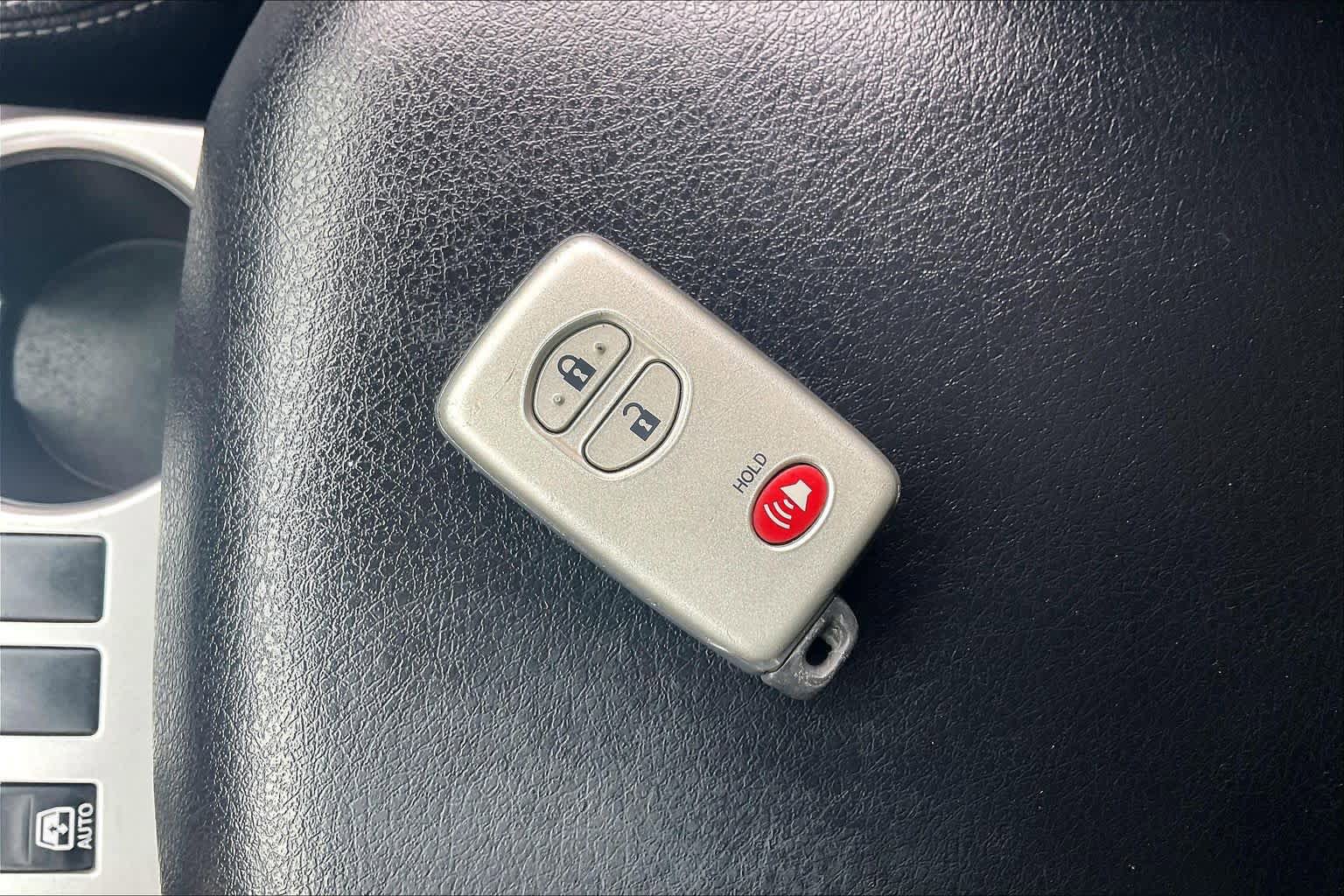 Used 2014 Toyota 4Runner Limited AWD/4WD image 14