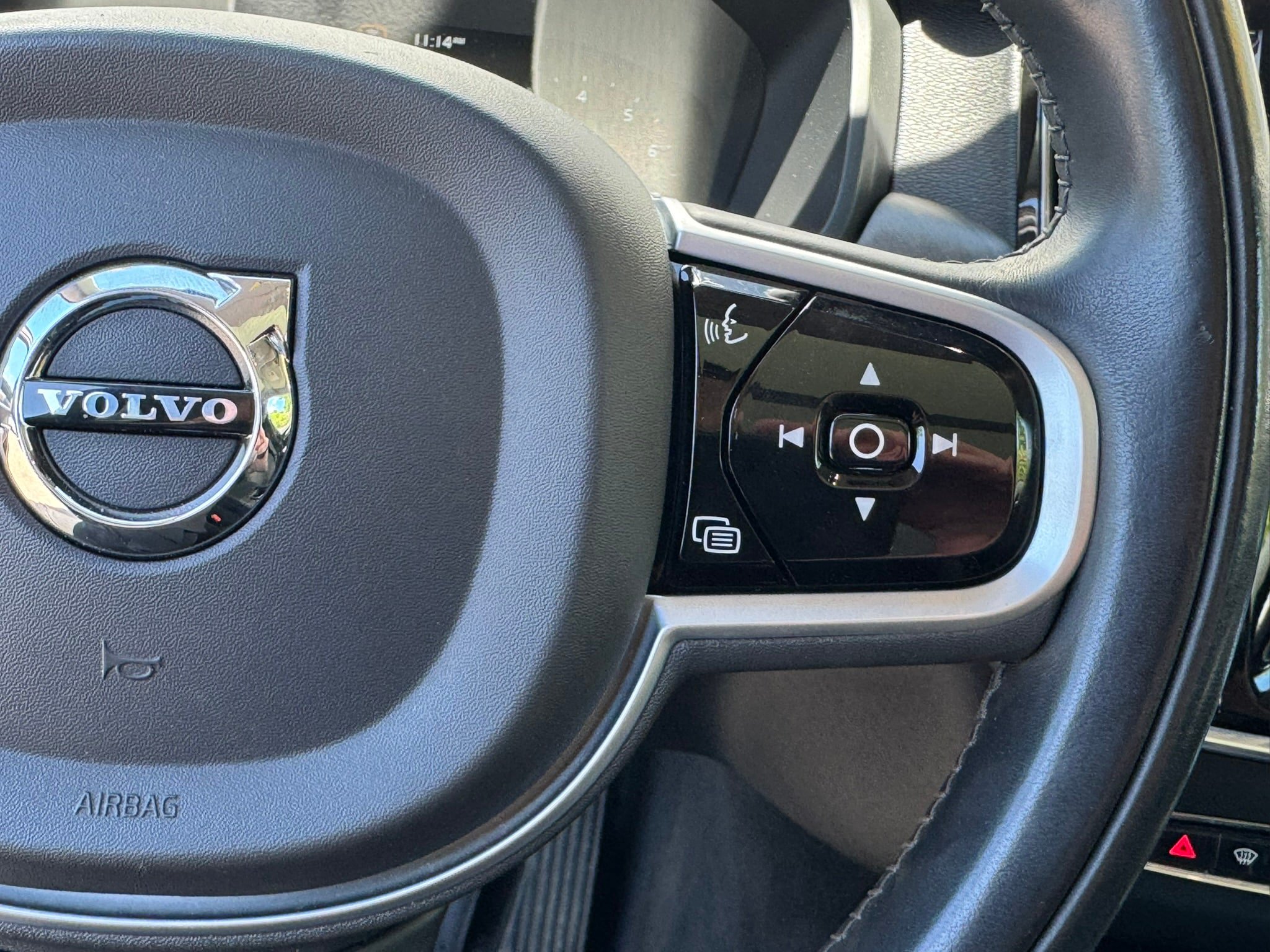 Used 2020 Volvo V90 T6 Cross Country AWD/4WD image 19