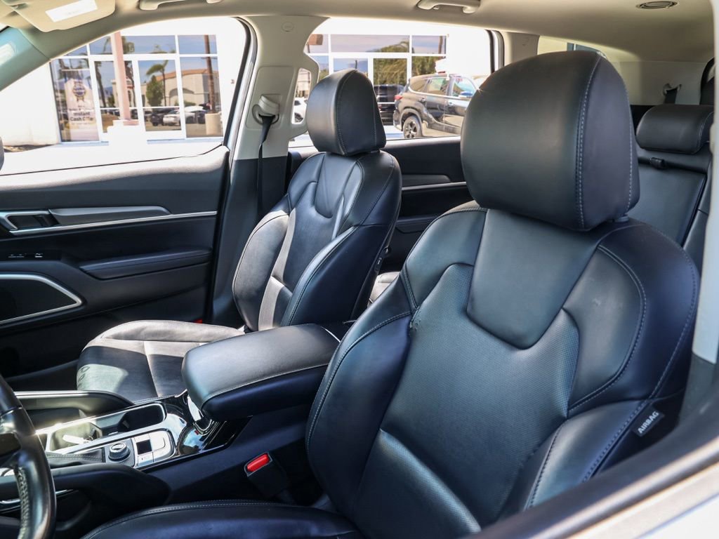 Used 2022 Kia Telluride LX AWD/4WD image 15