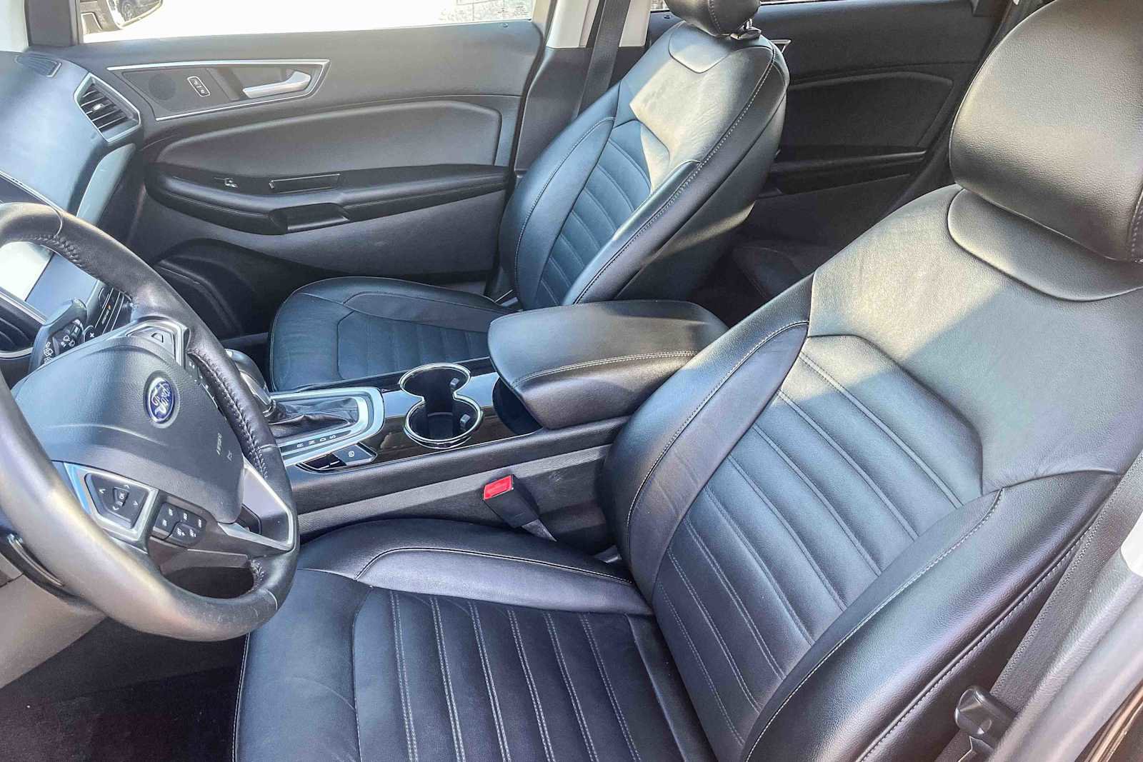 Used 2015 Ford Edge SEL w/ Equipment Group 201A image 16