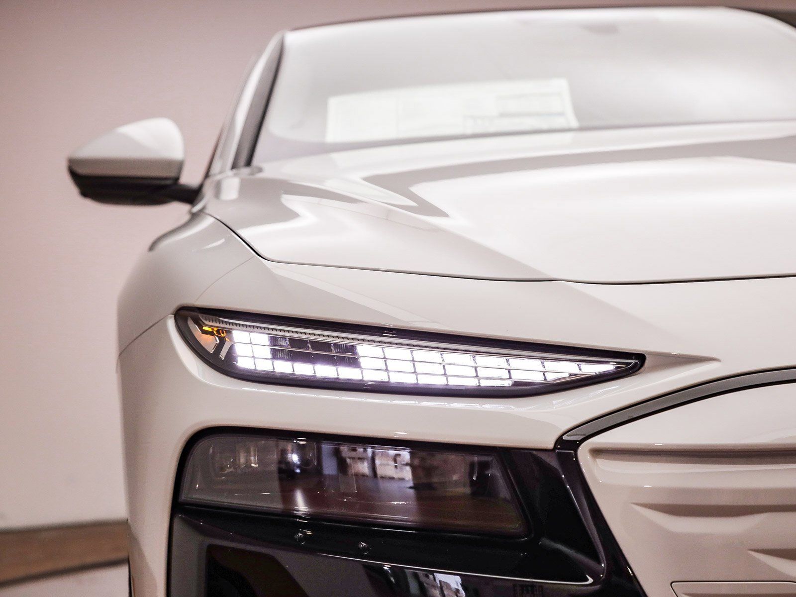 New 2025 Audi A6 e-tron Premium Plus image 6
