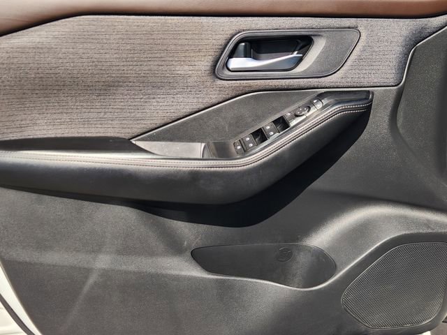 Used 2023 Nissan Rogue SV FWD image 22