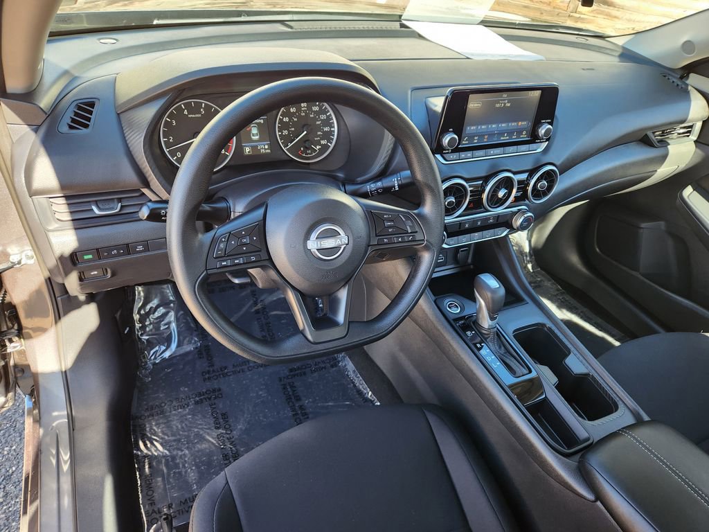 Used 2025 Nissan Sentra S image 9