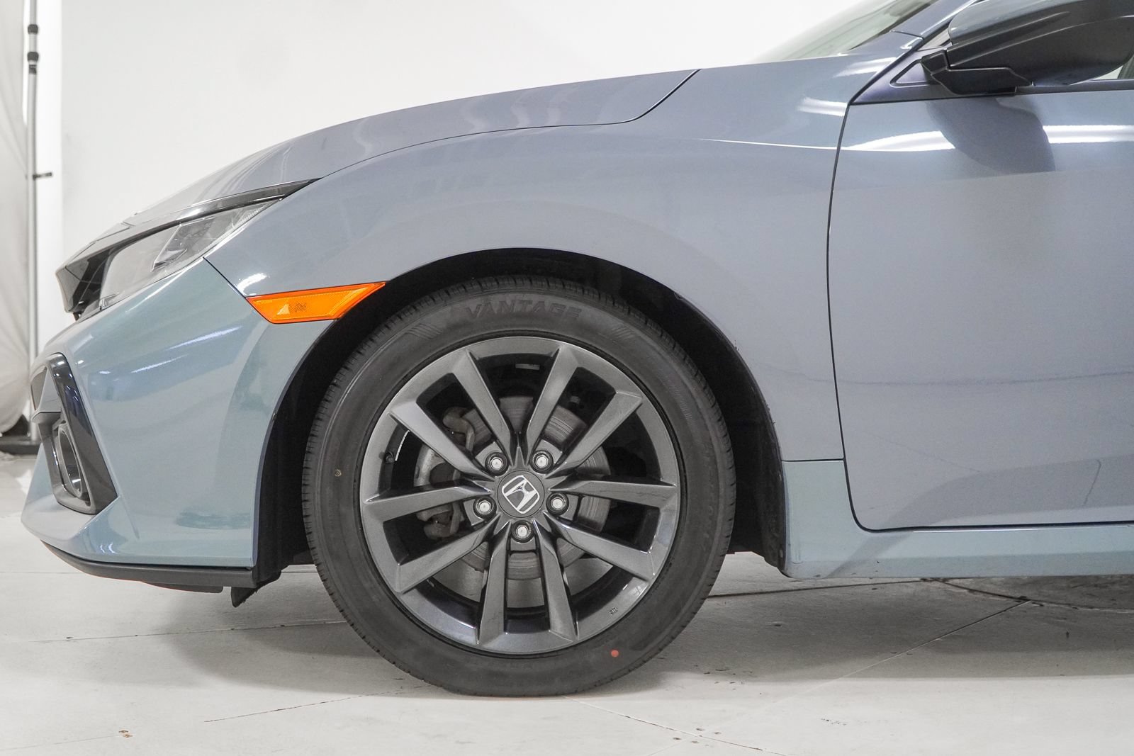 Used 2020 Honda Civic EX-L image 17