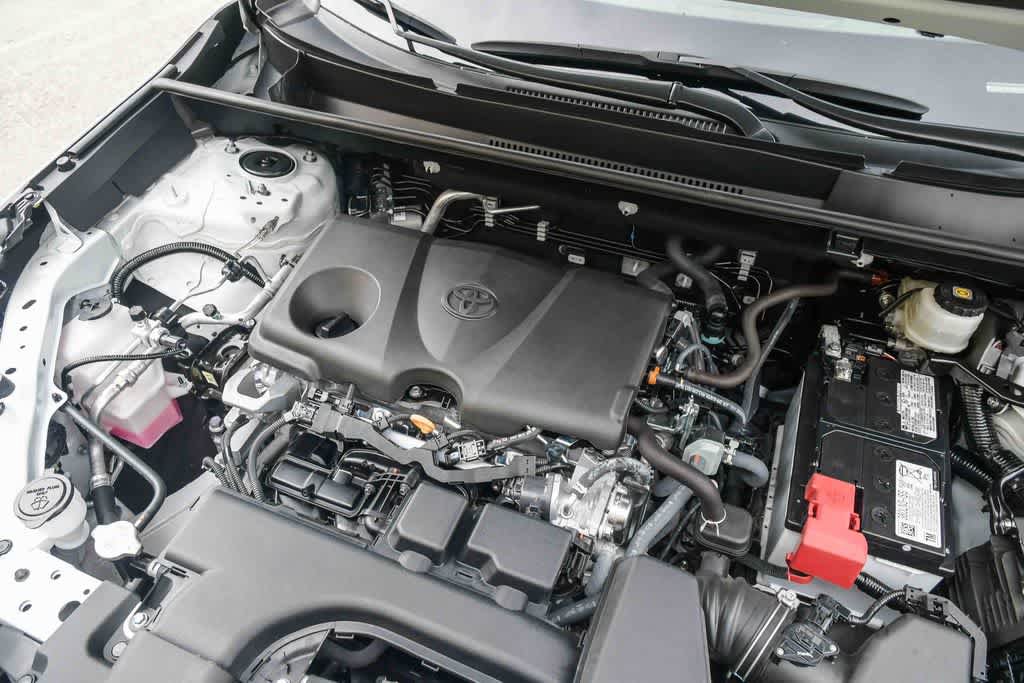Certified 2025 Toyota RAV4 XLE FWD image 30