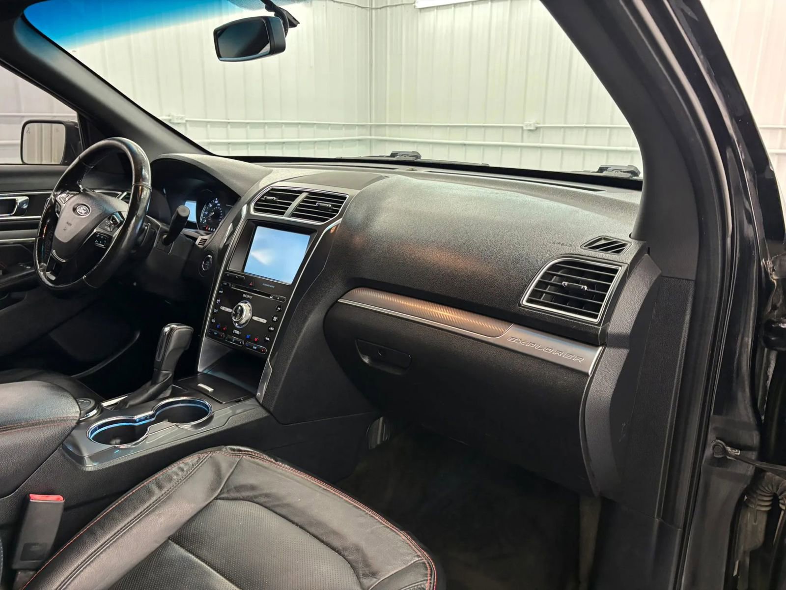 Used 2016 Ford Explorer Sport w/ Equipment Group 401A AWD/4WD image 37