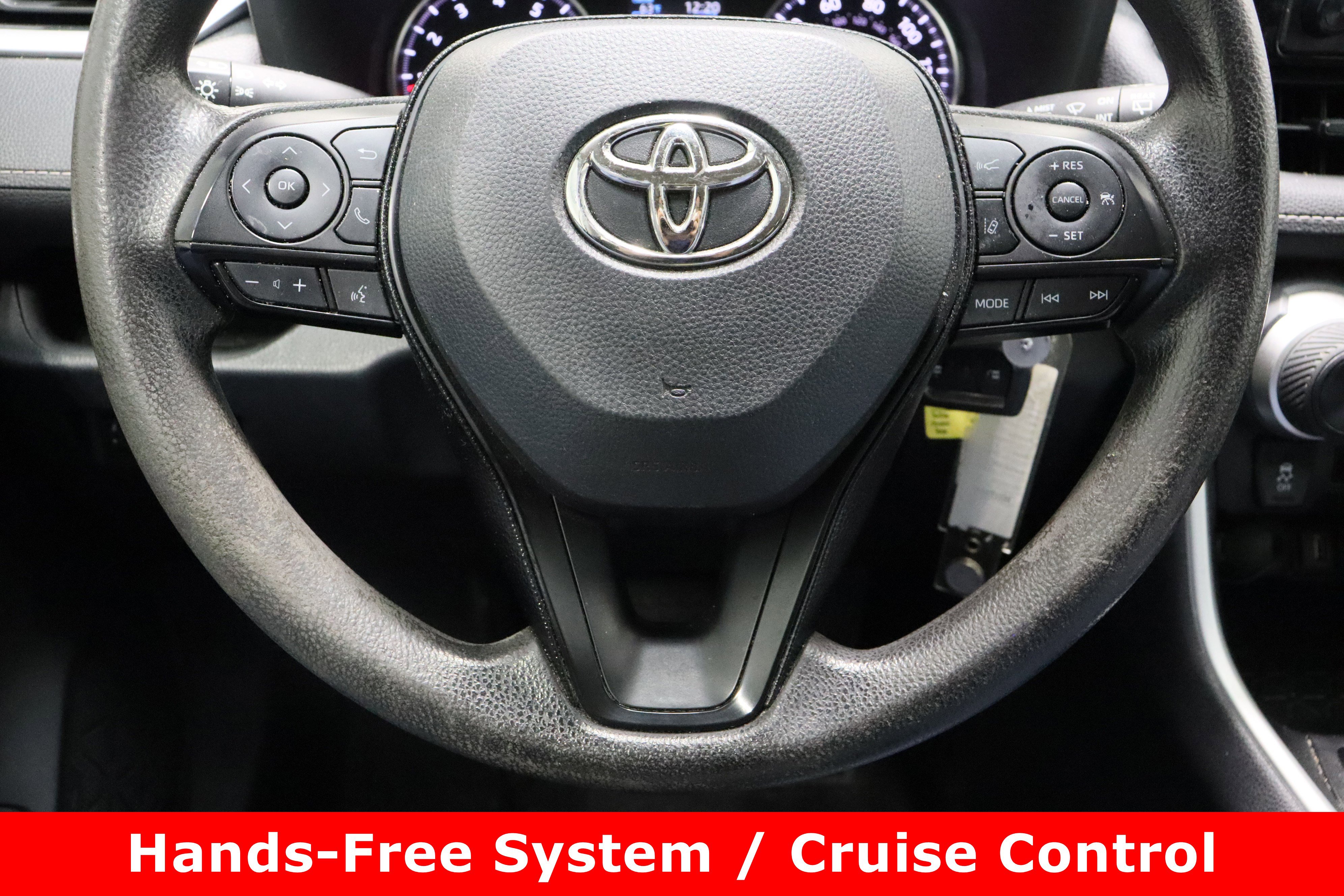 Used 2021 Toyota RAV4 LE w/ Carpet Mat Package (TMS) image 21