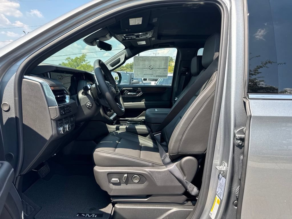 New 2026 GMC Yukon XL Denali w/ Advanced Technology Package AWD/4WD image 15