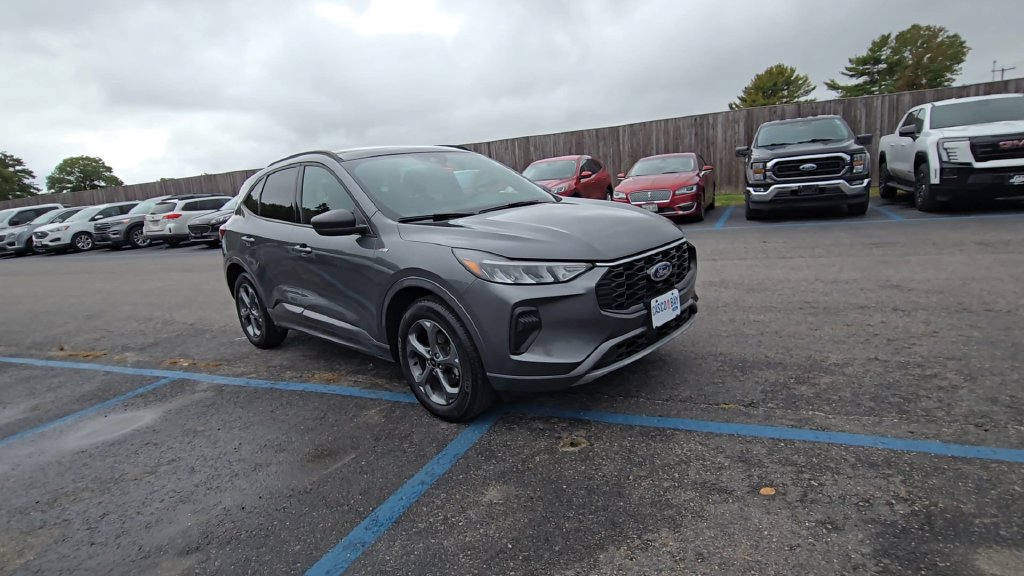 Certified 2023 Ford Escape ST-Line w/ Tech Pack #1 AWD/4WD image 14