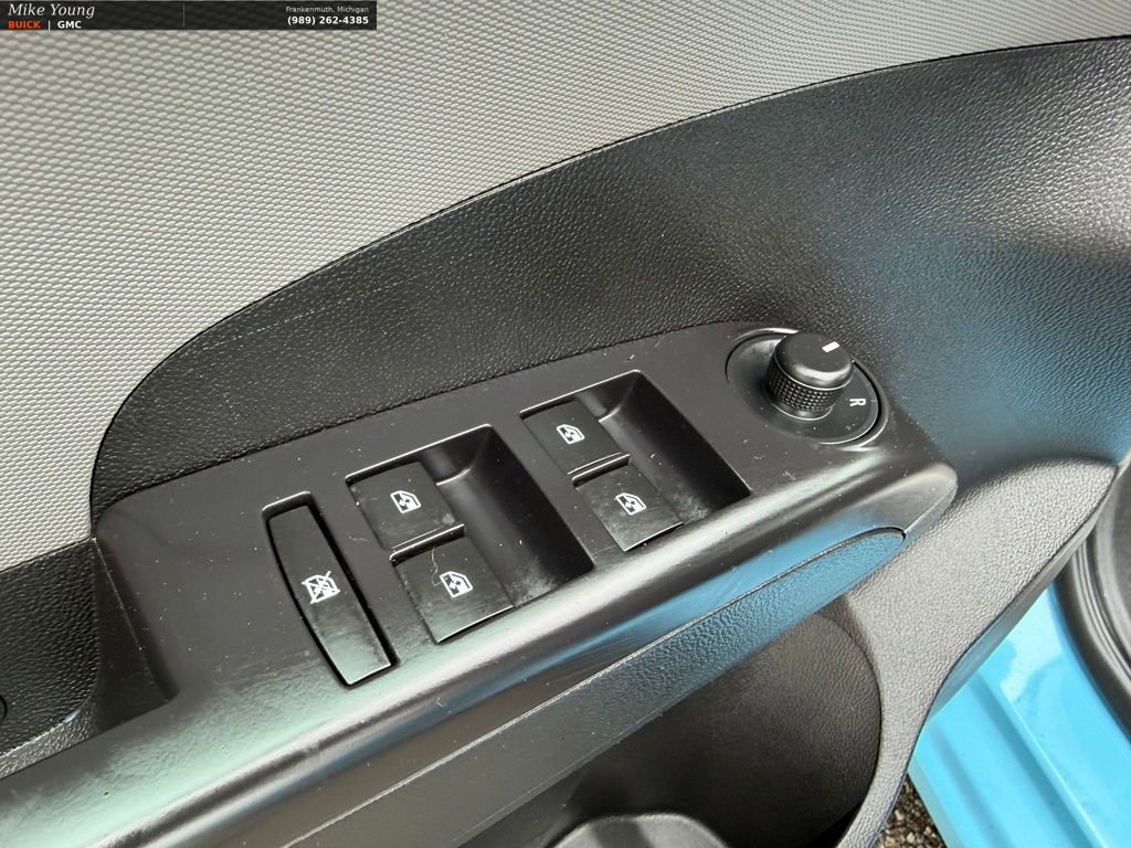 Used 2014 Chevrolet Sonic LT w/ Fun and Sun Package FWD image 15