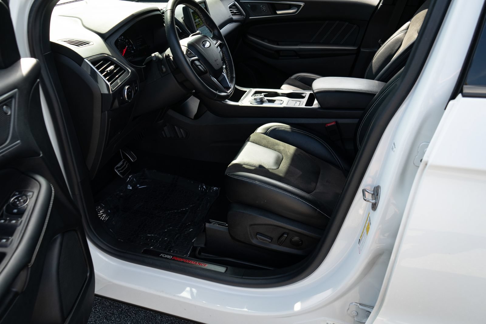 Used 2023 Ford Edge ST AWD/4WD image 17