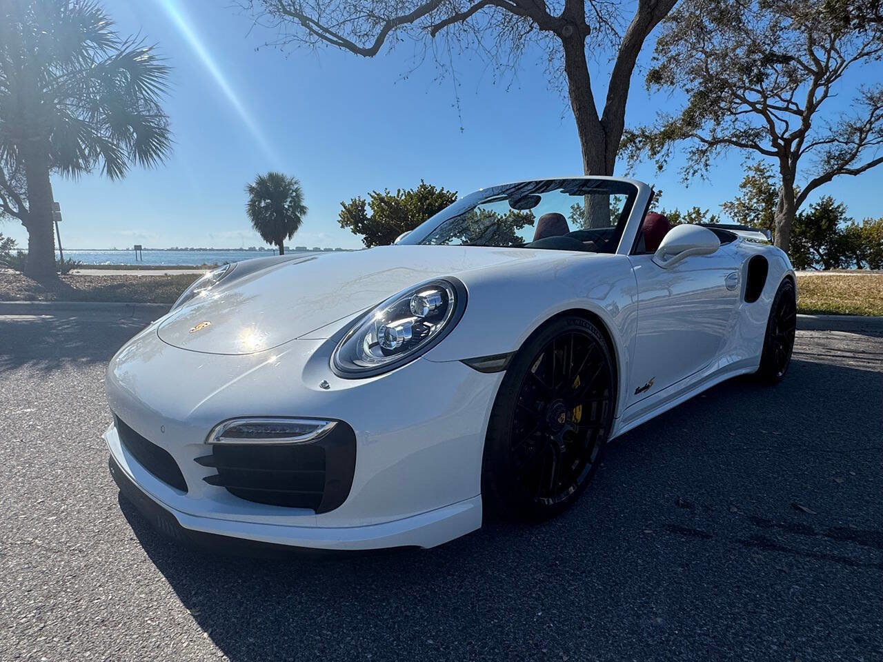 Used 2015 Porsche 911 Turbo S AWD/4WD image 29