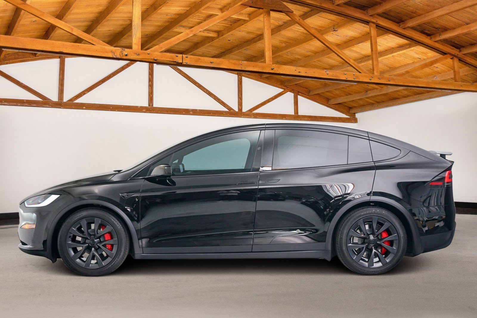 Used 2024 Tesla Model X Plaid image 2