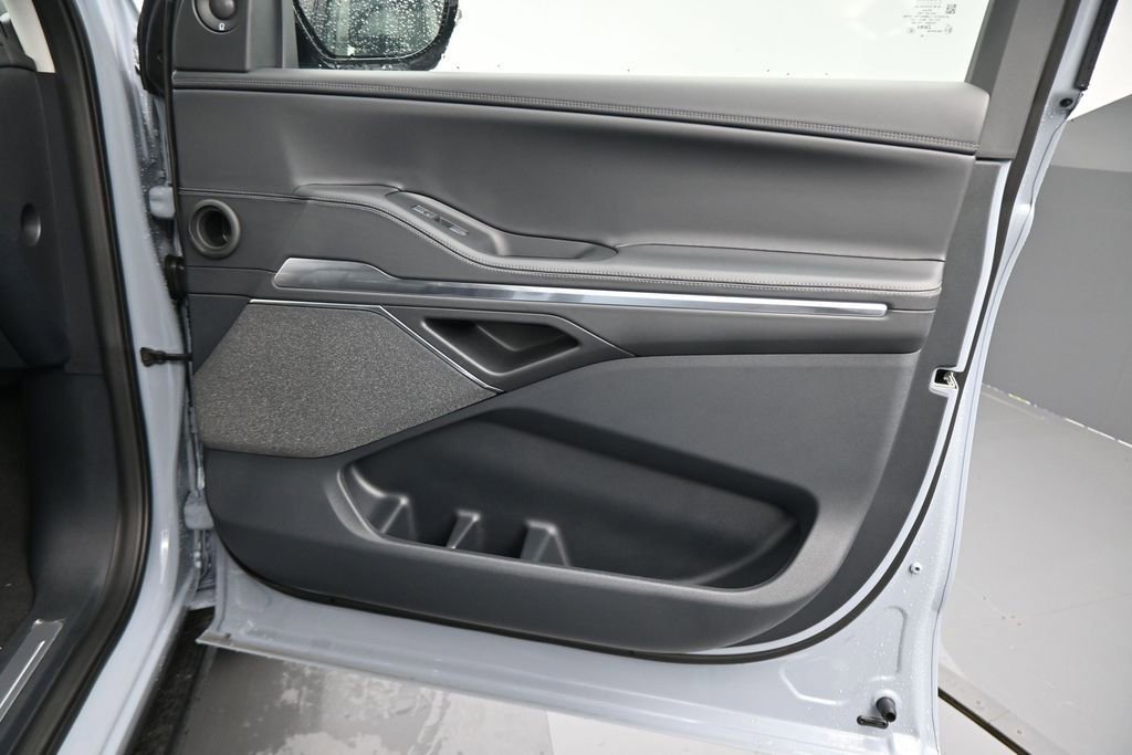 New 2026 Lincoln Navigator Reserve AWD/4WD image 14