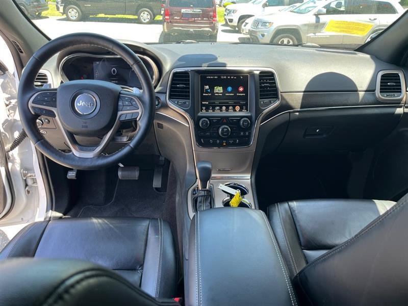 Used 2017 Jeep Grand Cherokee Limited AWD/4WD image 23