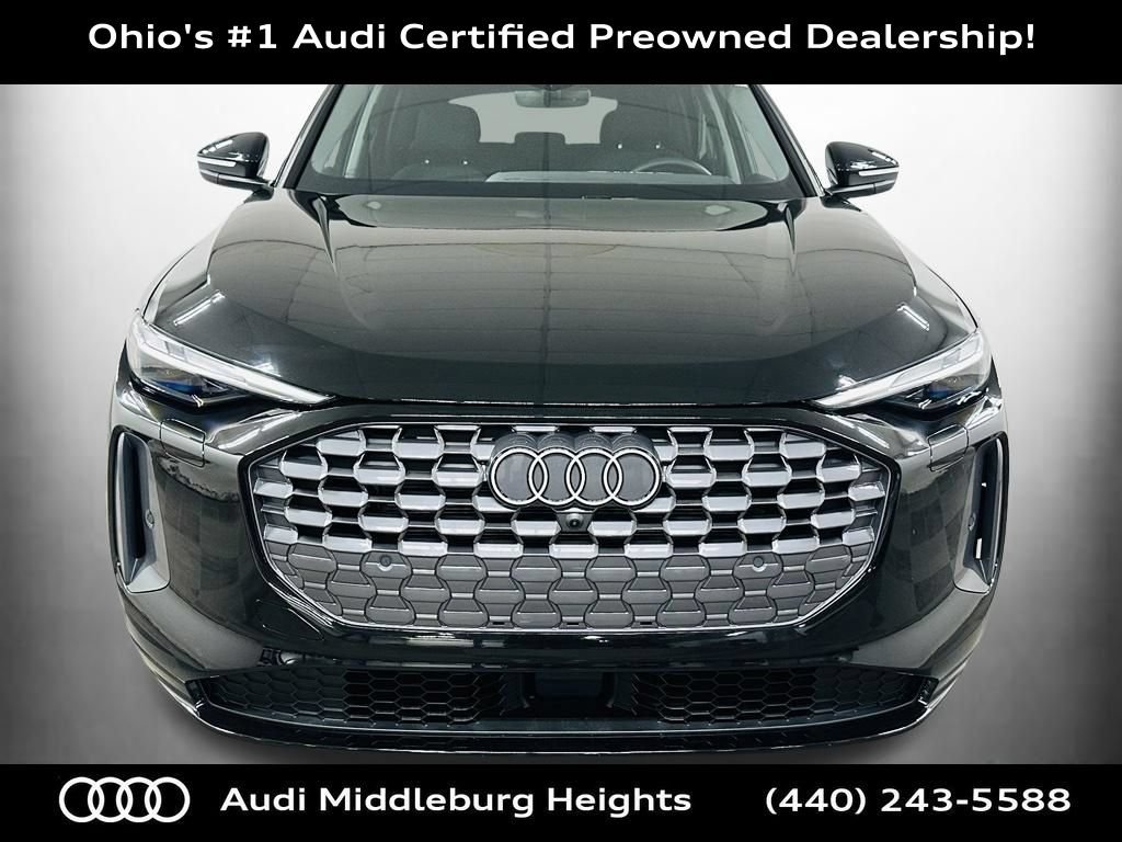 Certified 2025 Audi Q5 Premium w/ Convenience Package AWD/4WD image 2