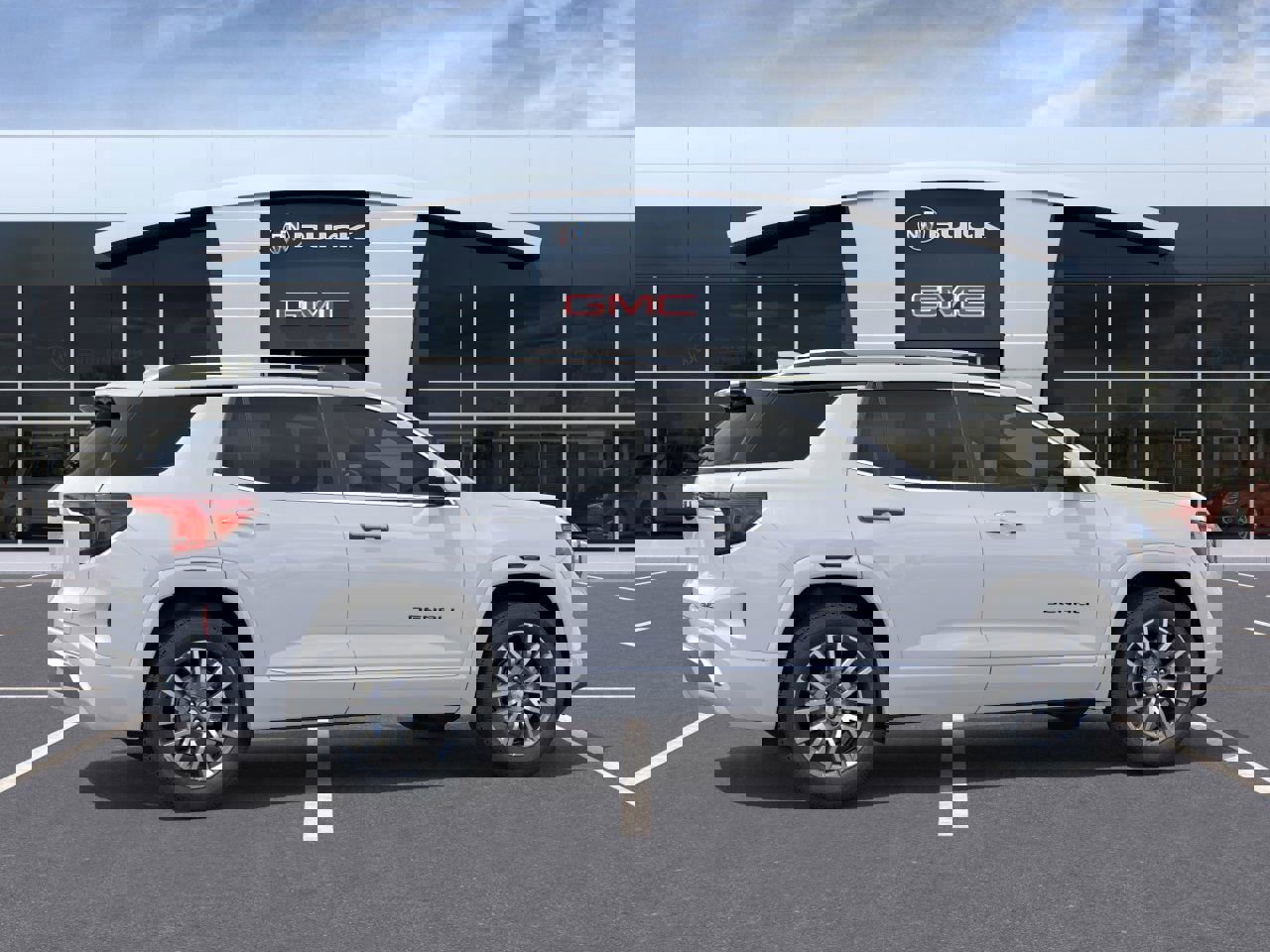 New 2026 GMC Terrain Denali w/ LPO, Black Badging Package image 5