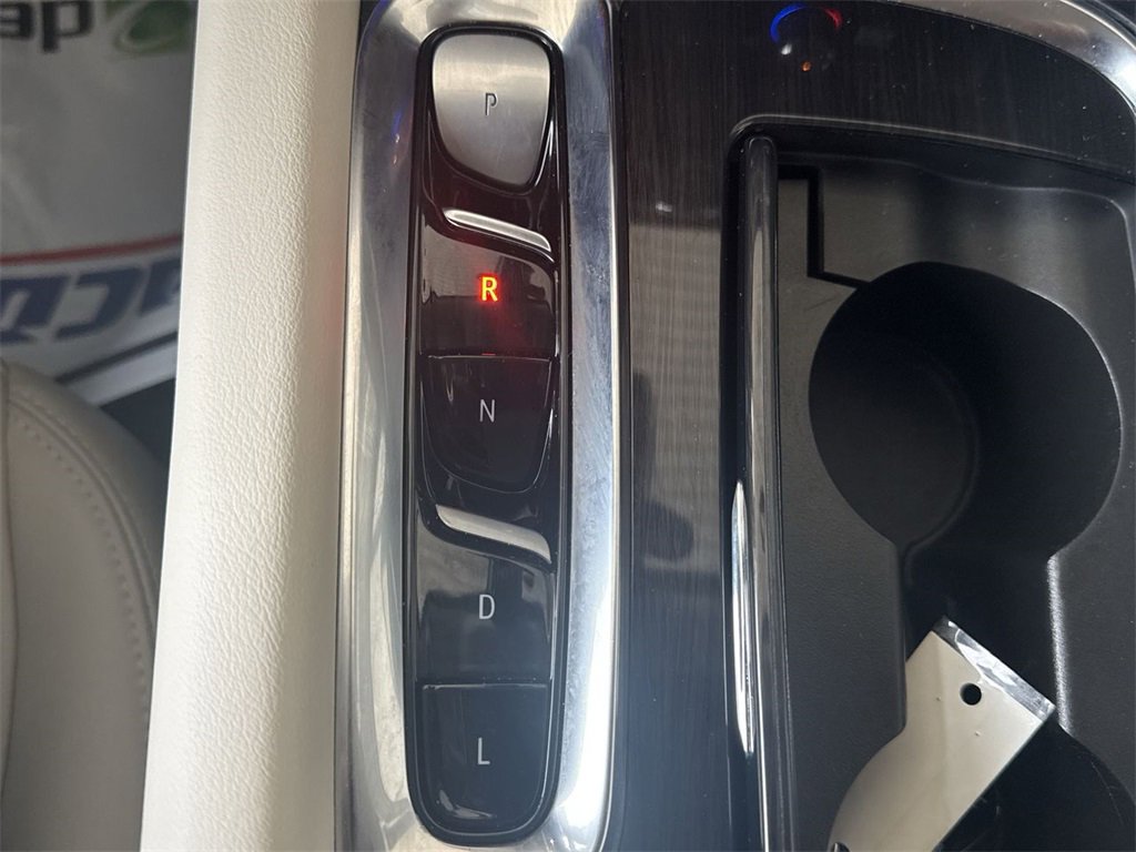 Certified 2023 Buick Enclave Essence image 16
